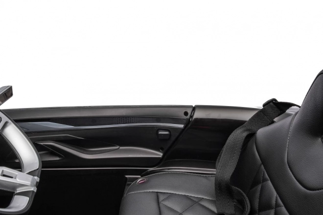 Elektrisches Auto BMW i4 4x4 schwarz