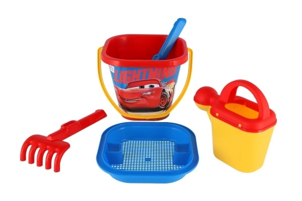 Satz Sandspielzeug Autos