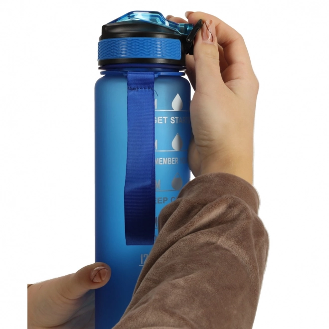 Trinkflasche mit Strohhalm und Motivationsmarkierung 1L Blau