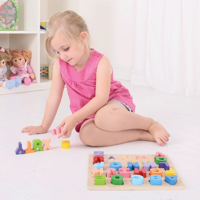 Großbuchstaben-Puzzle aus Holz für Kinder