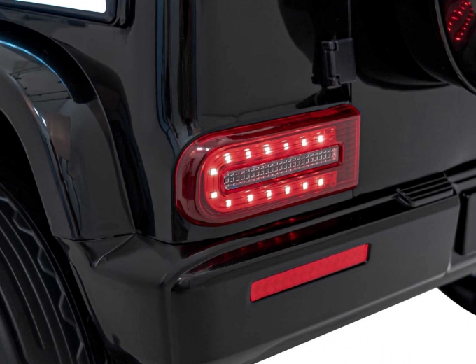 Realistisches Design und LED‑Beleuchtung