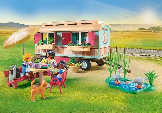 Gemütliche Cafeteria im Wagen von PLAYMOBIL