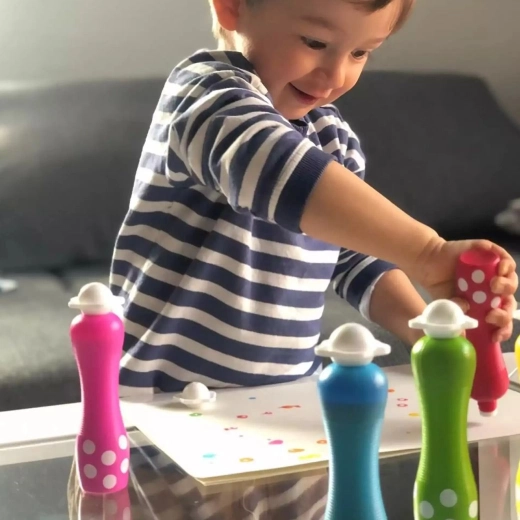 Ergonomische Fläschchen für kleine Hände