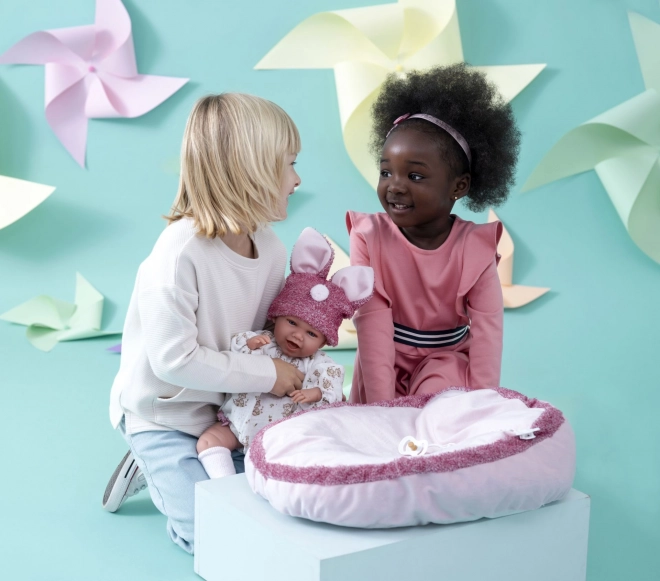 Realistische Babypuppe mit Geräuschen und weichem Stoffkörper - Llorens