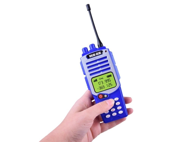 Funktionales Funkgerät mit Batterien