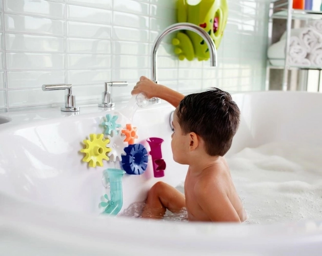 Spielen und Lernen in der Badewanne