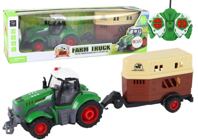 Ferngesteuerter Traktor mit Anhänger im Maßstab 1:24