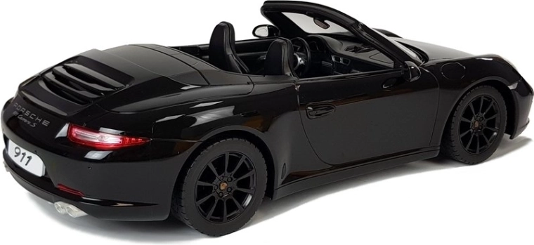 Realistisches Design mit Porsche-Lizenz