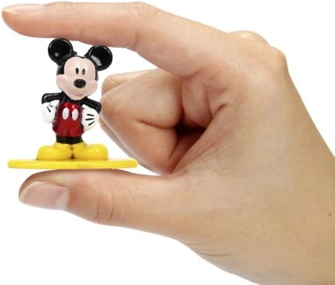 Kompakte Ausführung aus Metall mit Details