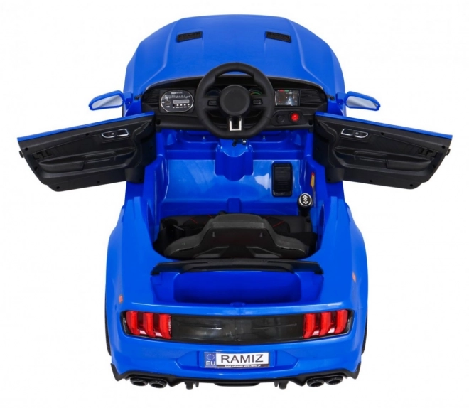 GT Sportwagen für Kinder blau + Fernbedienung + langsamer Start + Gepäckträger + MP3 LED-Diode