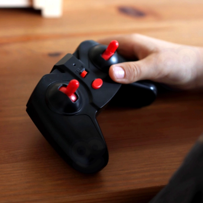 Woopie Unterhaltsames RC Auto mit 360° Akrobatik und 2,4 GHz Fernsteuerung