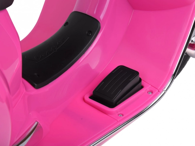 Elektrischer Vespa GTS Super Roller für Kinder – Rosa