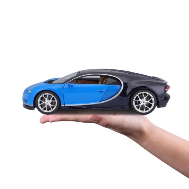 Bburago Bugatti Chiron Modellauto Blau/Blau