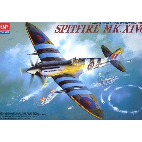 Modellflugzeug Supermarine Spitfire Mk. XIV-C 1:48