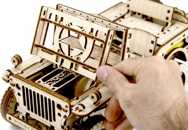 3D Holzpuzzle Geländewagen Jeep 4x4