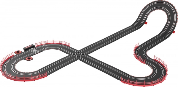 Adrenalin-Strecke mit Steilwand und Kreuzung