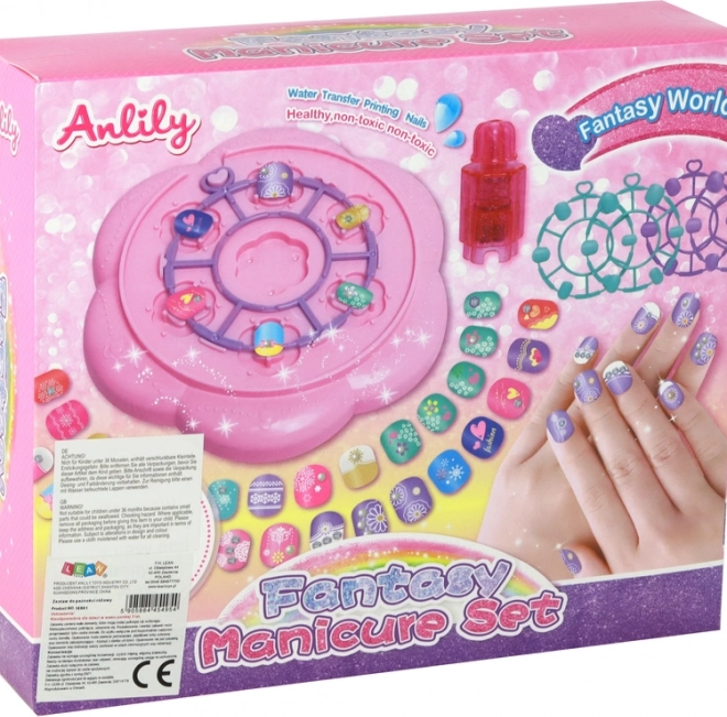 Alles für perfekte Kinder-Nägel in einer Box
