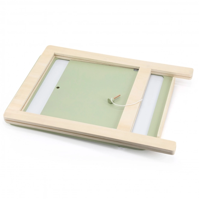 Verstellbare Holztafel für Kinder