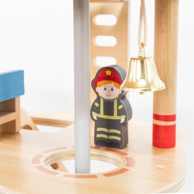 VIGA Holzfeuerwache mit 3 Etagen