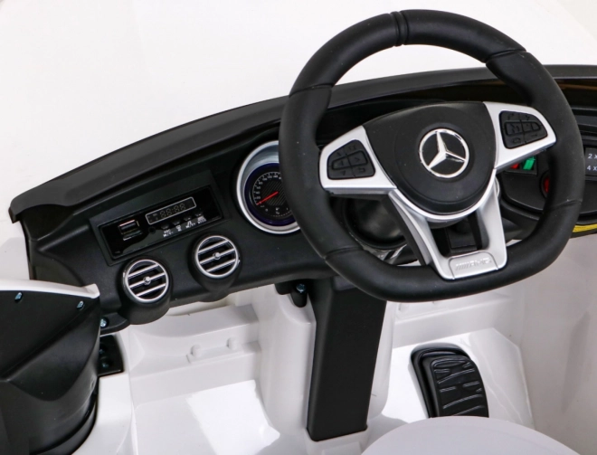 Mercedes Benz GLC63S für Kinder weiß + Fernsteuerung + 4x4 Antrieb + MP3 LED + EVA + sanfter Start