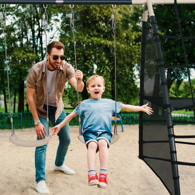 Axi Familienzentrum Kletternetz