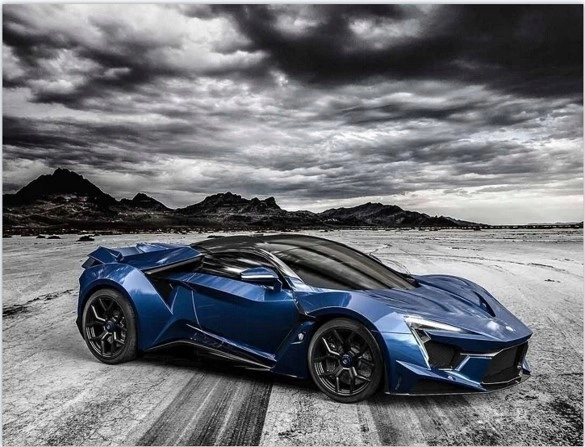 Stilvolles Motiv FENYR SUPERSport