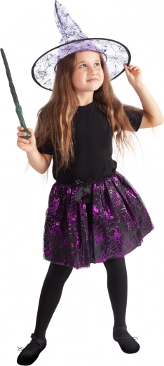 Magischer Look mit Spinnennetzmotiv