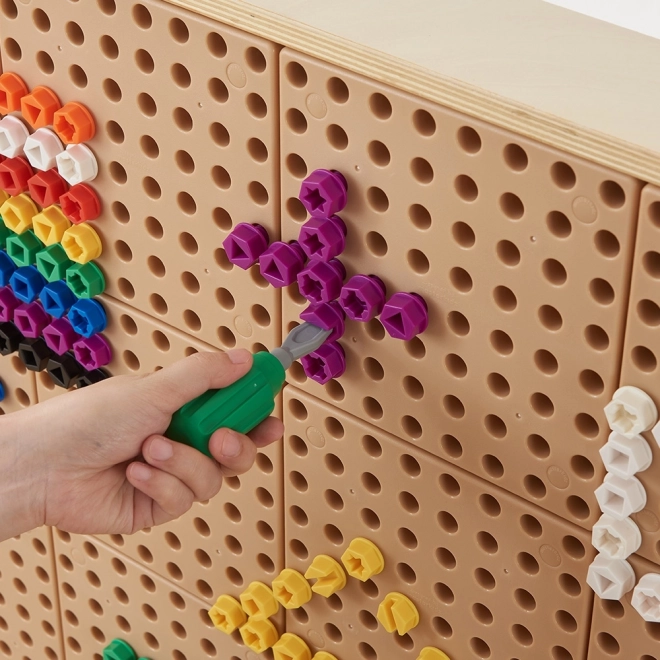 Bunte Schrauben für die Masterkidz Kreativtafel
