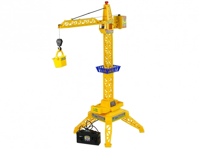 Ferngesteuerter Kran mit beweglichem Arm