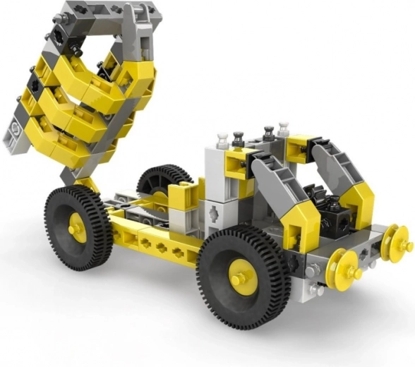 Funktionierende Fahrzeuge und Maschinen