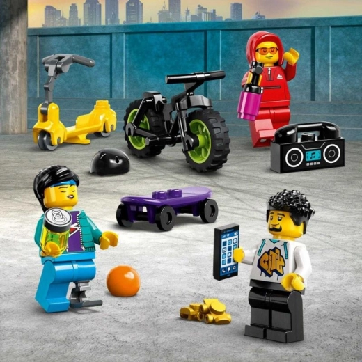 Ausrüstung für Tricks mit Skateboard, BMX und Tretroller