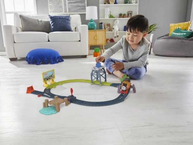 Fisher-Price Thomas & seine Freunde Set Piotrus Lokomotive mit Antrieb