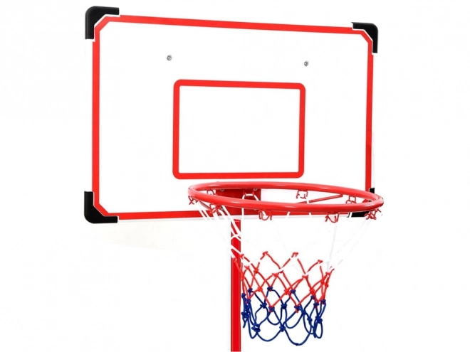 Basketballkorb mit Ball und Pumpe