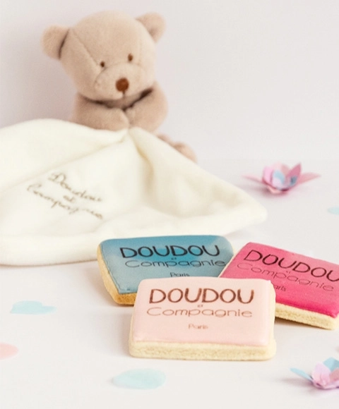 Doudou Geschenkset - Teddybär mit Schmusetuch 10 cm