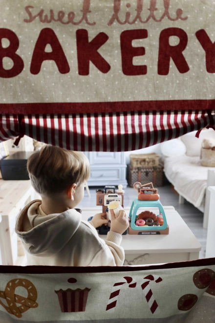 Woopie Spielzeug-Kaffeebar mit Kaffeemaschine und Kuchenvitrine