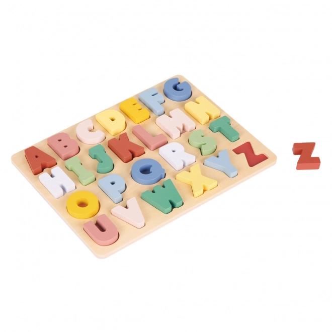 Holzpuzzle mit bunter Buchstabentafel