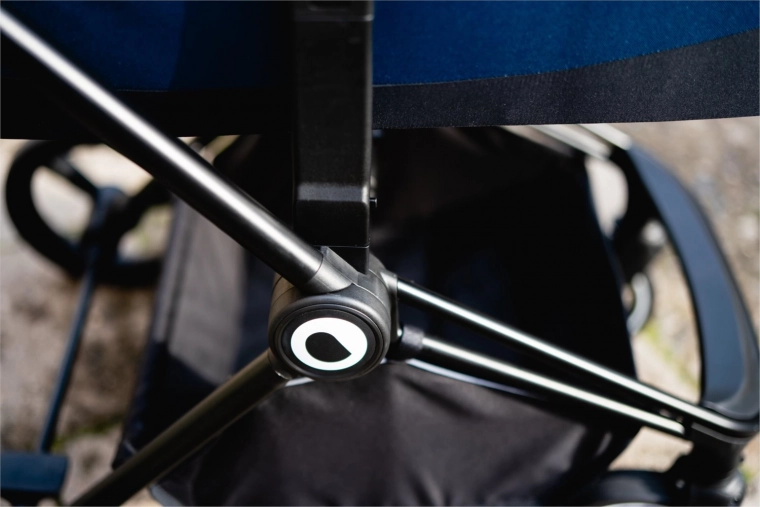 Angenehme Fahrt dank kugelgelagerter PU-Räder