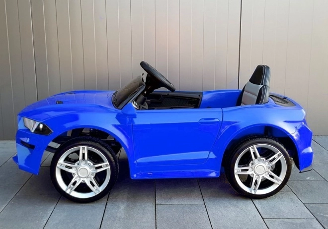 Blaues Sportfahrzeug für Kinder