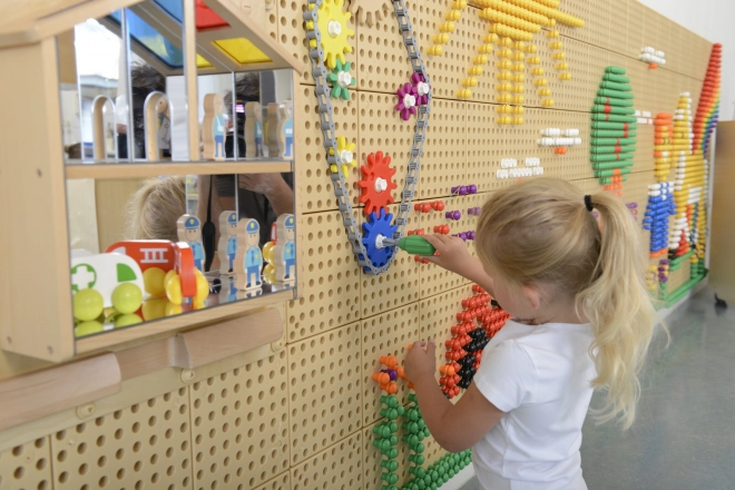Masterkidz Wandtafel Zahnräder und Kette Bauset