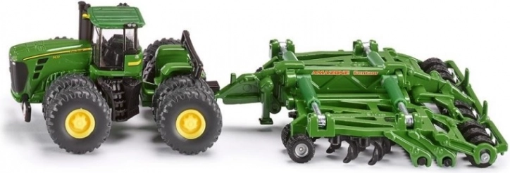 Traktor John Deere und Pflug-Set