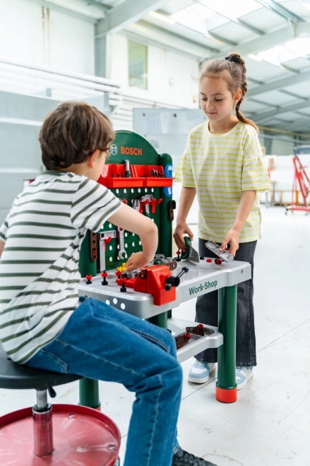 Bosch Kinder-Werkbank mit 82 Zubehörteilen