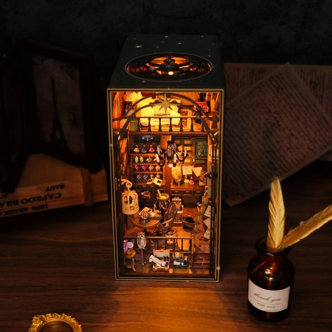 Buchstütze Hexenhaus von Mira