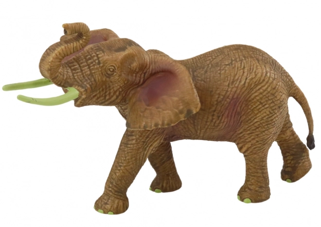 Afrikanische Elefantenfigurine mit erhobenem Rüssel Safari