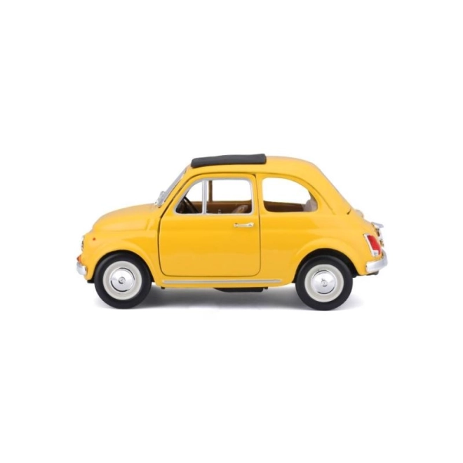 Klassischer Fiat 500 F Modellauto Gelb