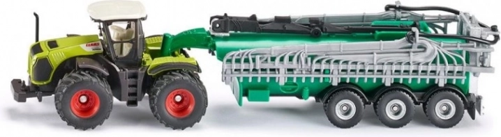 Sprühgerät Xerion Klasse Traktor mit Zisterne