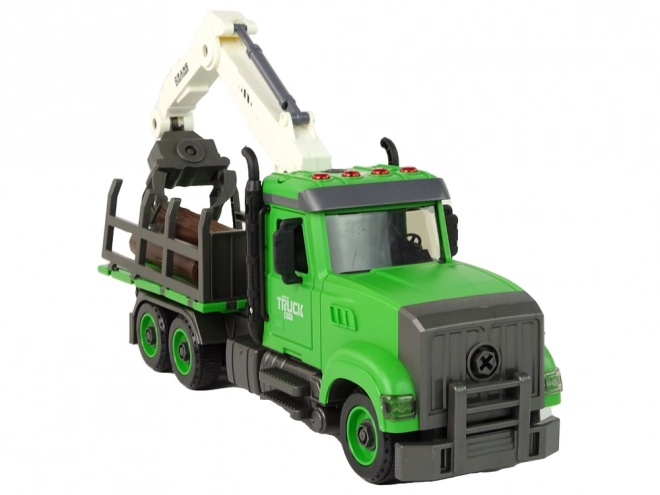 Grüner Holztransportwagen