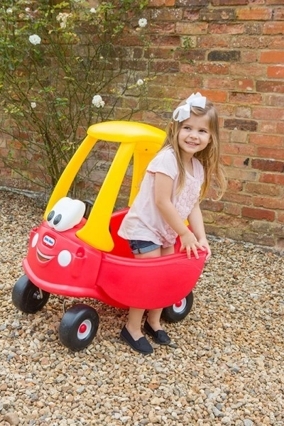 Kuscheliges Cozy Coupe mit Argos Broschüre