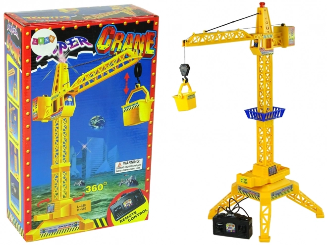 Ferngesteuerter Kran mit beweglichem Arm