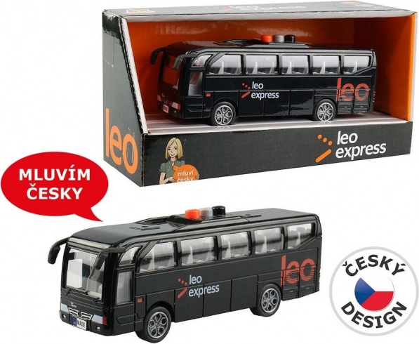 LEO EXPRESS Bus mit Licht und Ansagen von Fahrer und Crew