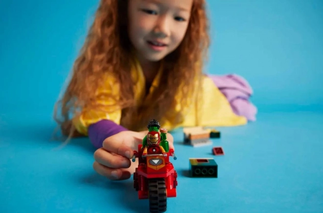 Iron Man mit Motorrad und Hulk LEGO Bausatz